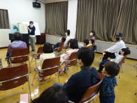 春のウキウキおはなしの会